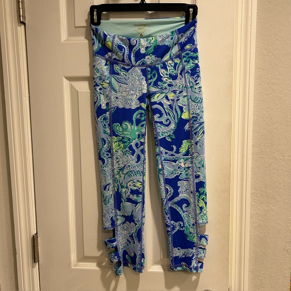 Lilly Pulitzer UPF50+ Weekender Cropped Leggings | Blue Current Sea Sirens